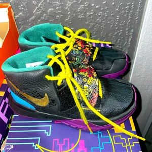 Nike Kyrie Size 13Y